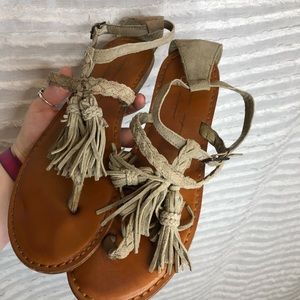 American Eagle sandals